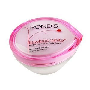 Ponds Cream Day Flawless White Visible Lightening 50 Grams Box